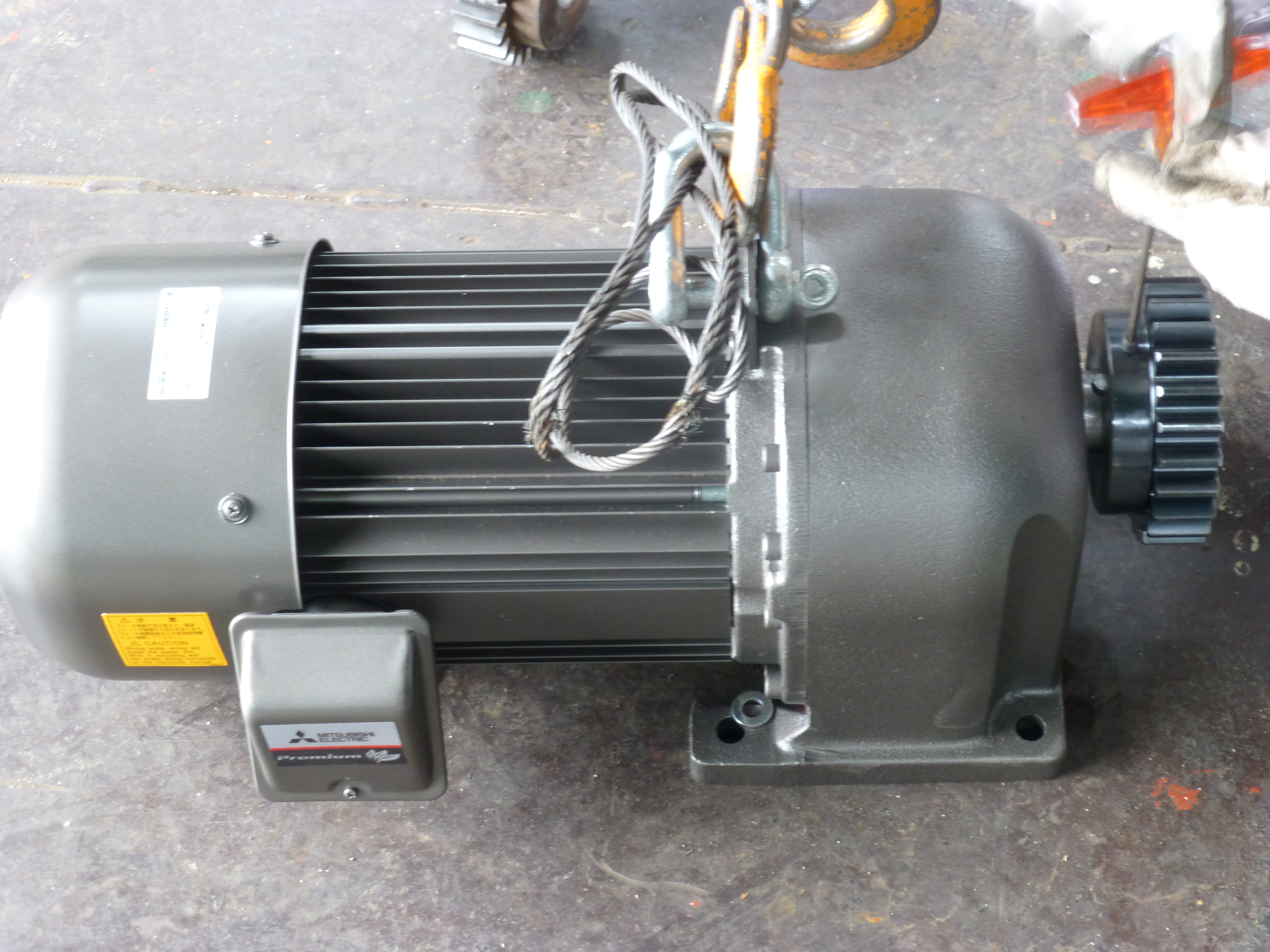 ギアードモーターの交換修理をしました 尾道の電機修理屋