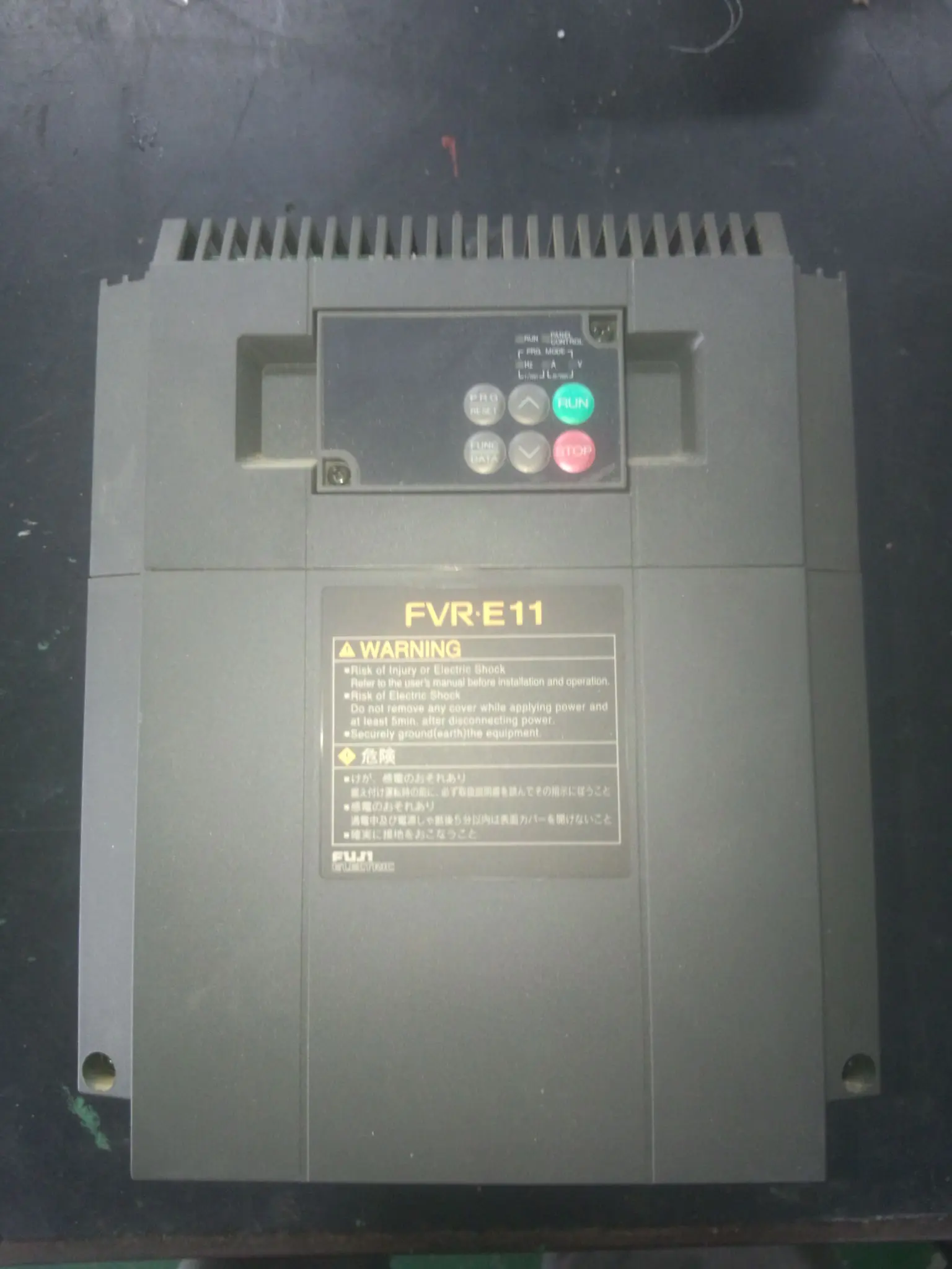 三菱電機　汎用　インバータ　新品 三菱電機 FR-E840-1.5K-1 三相400v 適用モータ容量:1.5kw 標準